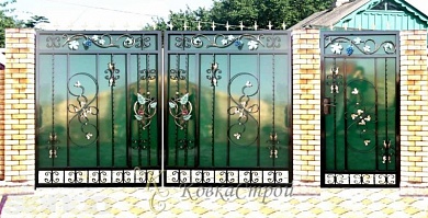 318. Ворота в Екатеринбурге фото
