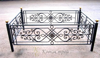 Кованая оградка №6 в Екатеринбурге фото
