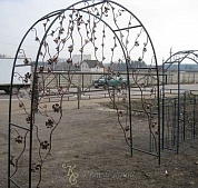 Кованая арка №34 в Екатеринбурге фото
