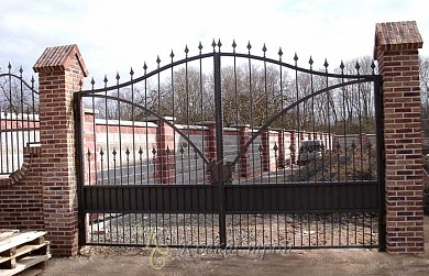 102. Ворота в Екатеринбурге фото
