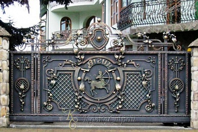 167. Ворота в Екатеринбурге фото
