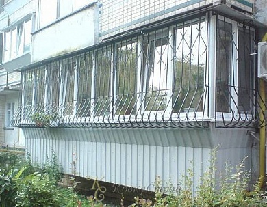 Решетка на балкон и лоджию №27 в Екатеринбурге фото
